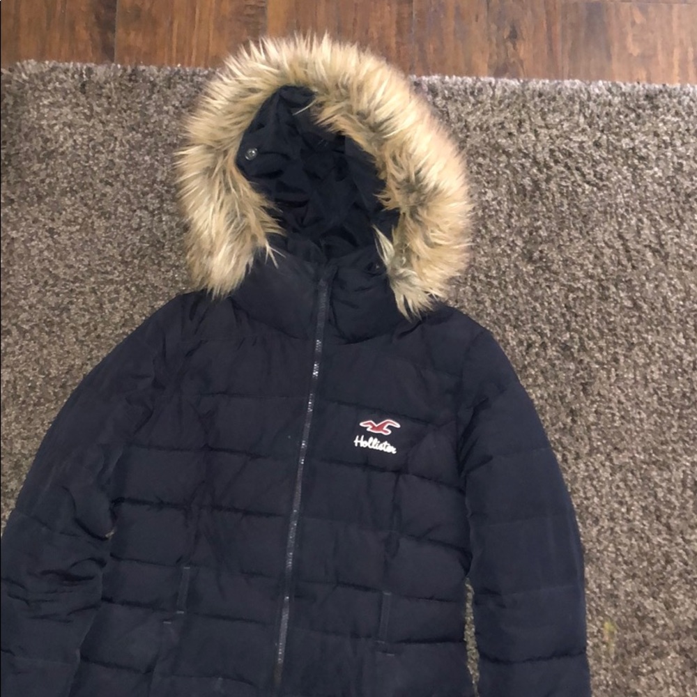 Navy hooded down puffer coat